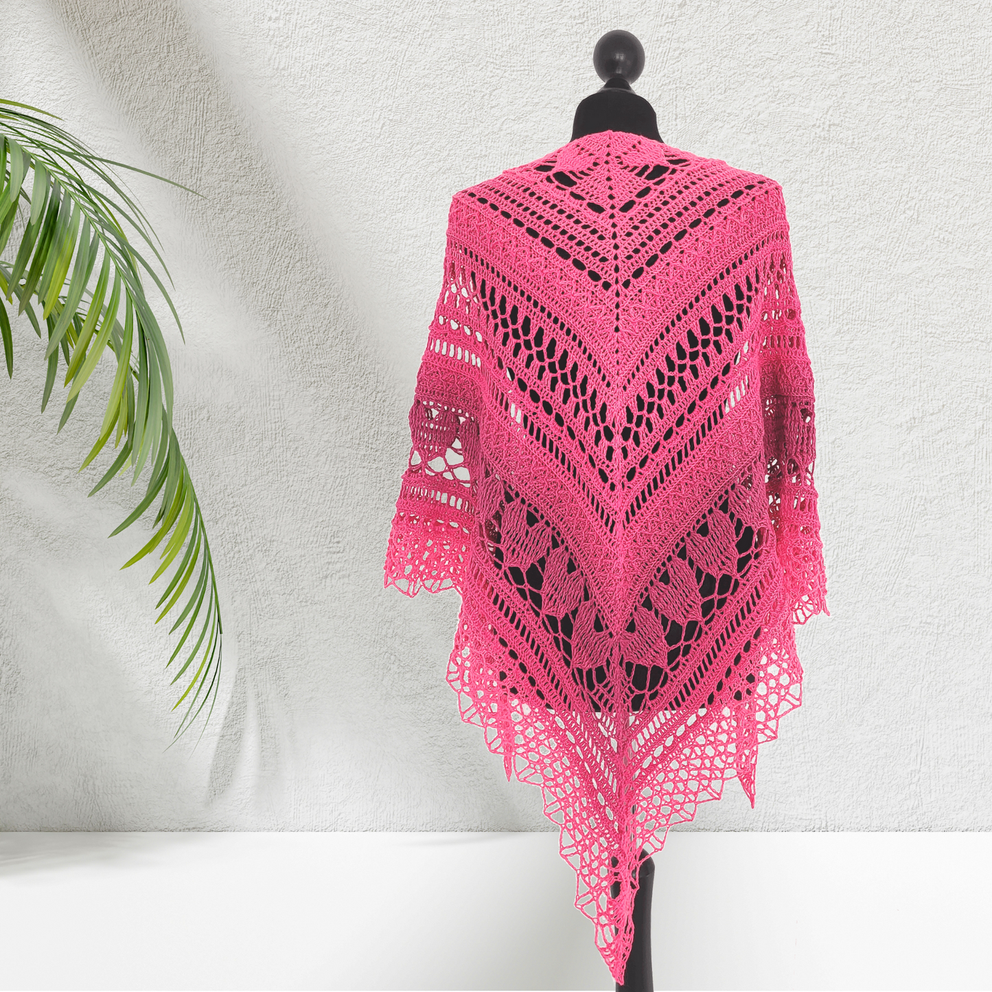 Häkelanleitung Tuch Amour auf Deutsch und Englisch