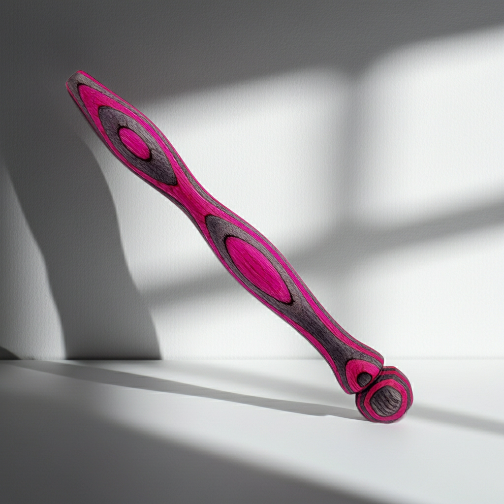 Handgefertigte Holz-Häkelnadel aus Multiplex 2,5–4 mm – ergonomisches Unikat