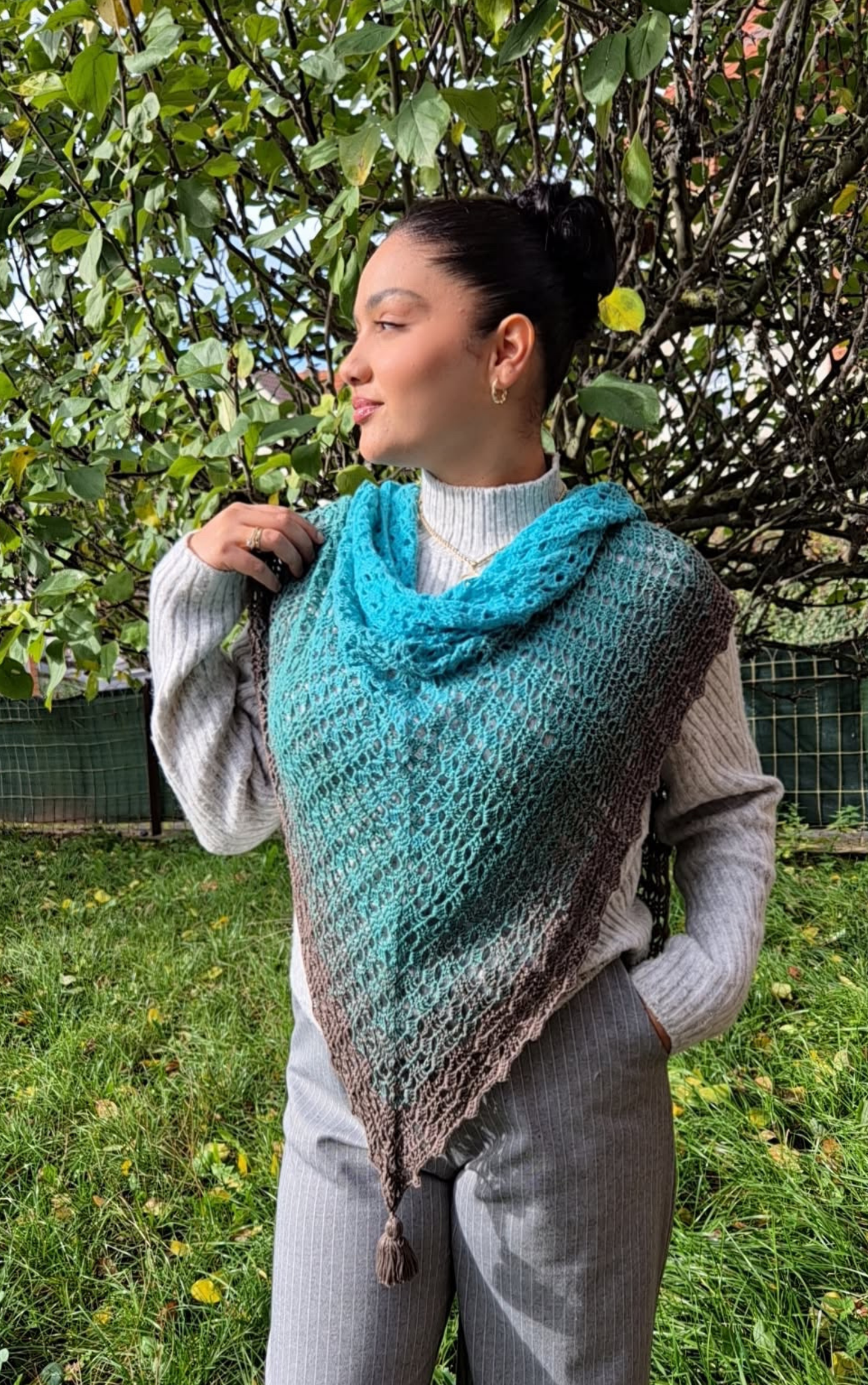 Häkelanleitung „Lena“ – elegantes Dreieckstuch als PDF